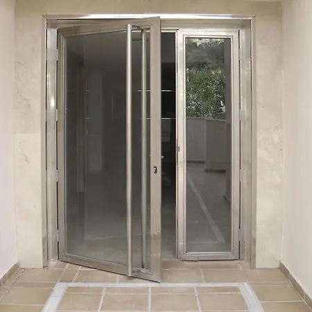 Doña Carmen Málaga