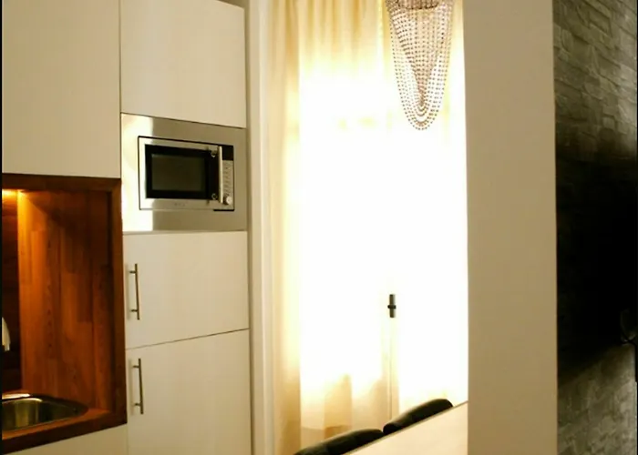 Dona Carmen Málaga